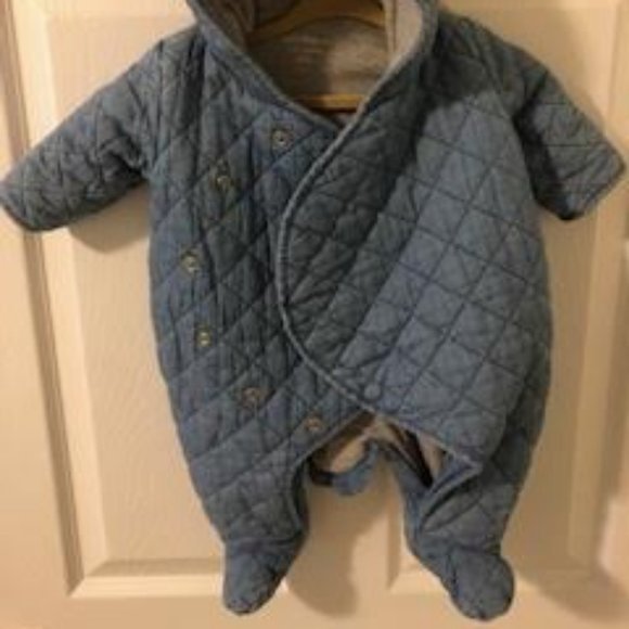 Gap Baby (0-3mo) Quilted Chambray Bear One-Piece - Picture 2 of 2